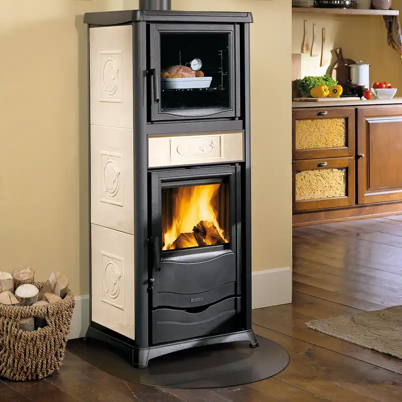 La Nordica Termorossella Plus Forno DSA 4.0 Wasserführender Kaminofen Liberty Panna Saisonangebot