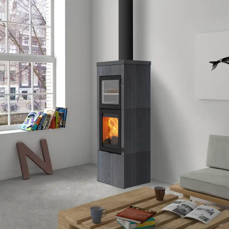 Günstig Lotus QM40 Kaminofen Indian Night / Tür Schwarz mit Backfach, Rauchabgang oben