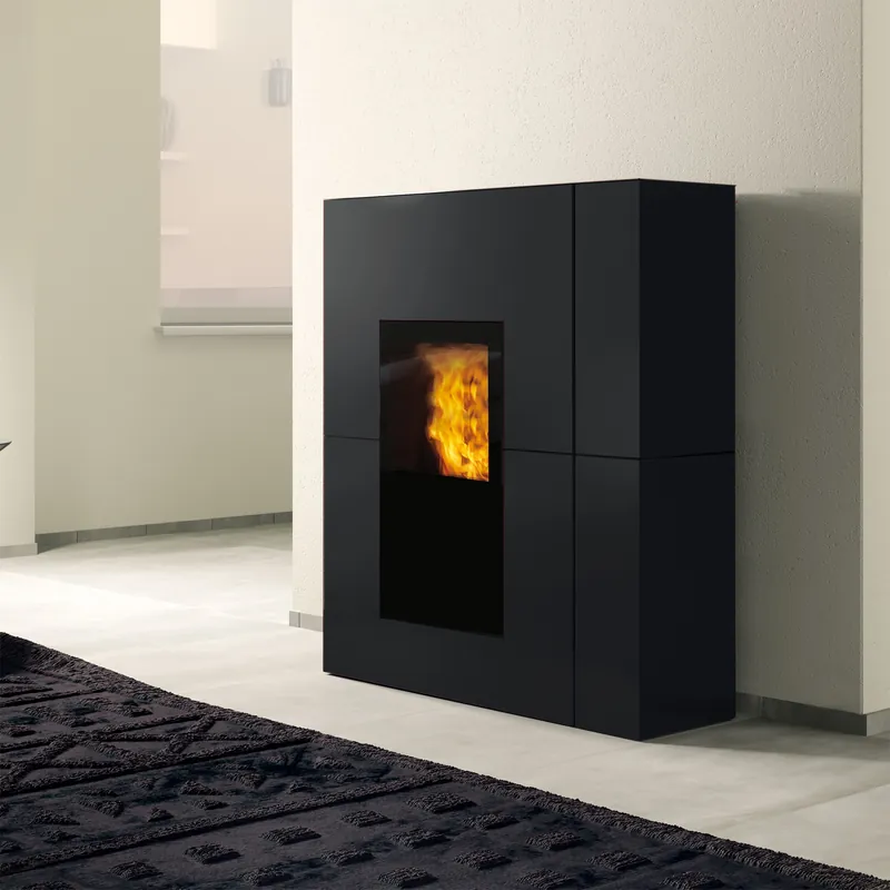 Edilkamin Blade H19 wasserführender Pelletofen Stahl Schwarz inkl. Kit R-FX Zertifiziert